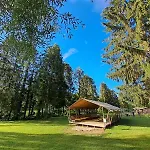 Les Pommiers Kemping *