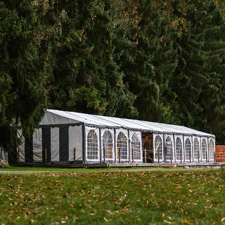 Camping Les Pommiers